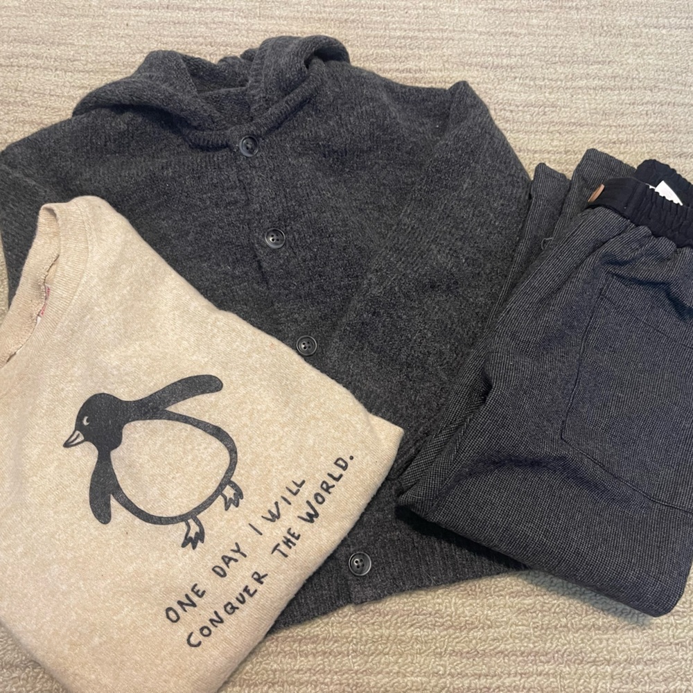 Zara boys set size 4/5 hooded sweater, soft sweater, and pants